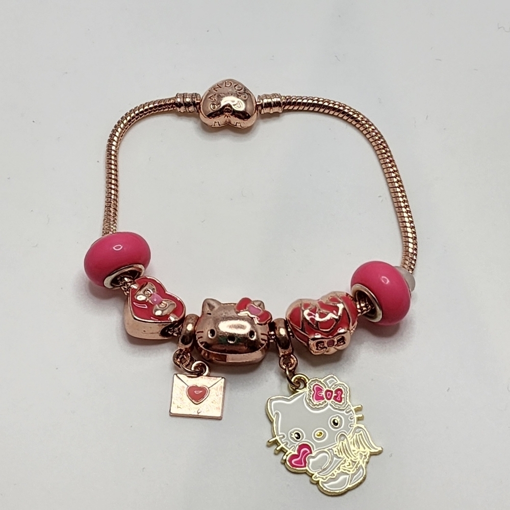 Hello Kitty Bracelet - Picture 2 of 2